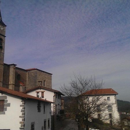 Zumargain Hostal Asteasu Exterior foto